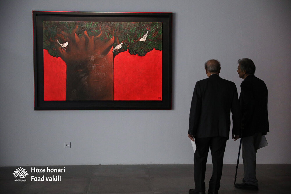 نمایشگاه «سبز و سپید و سرخ»؛ بازخوانی هویت ایران در سه رنگ