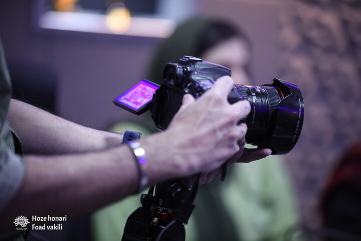 دوشنبه ها به وقت کتاب