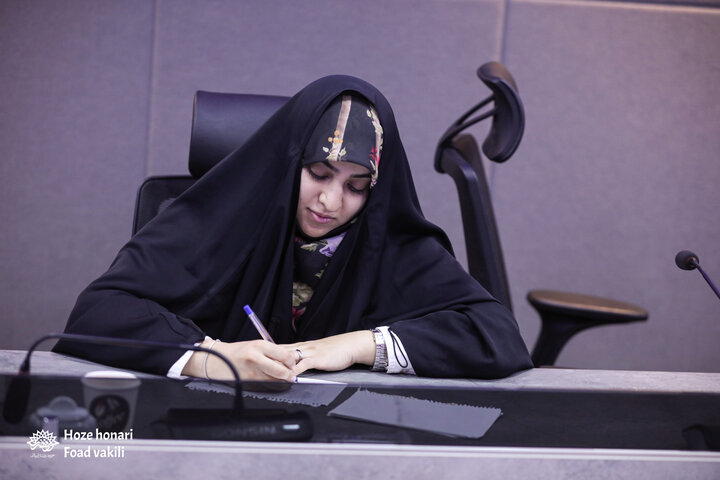 دوشنبه ها به وقت کتاب