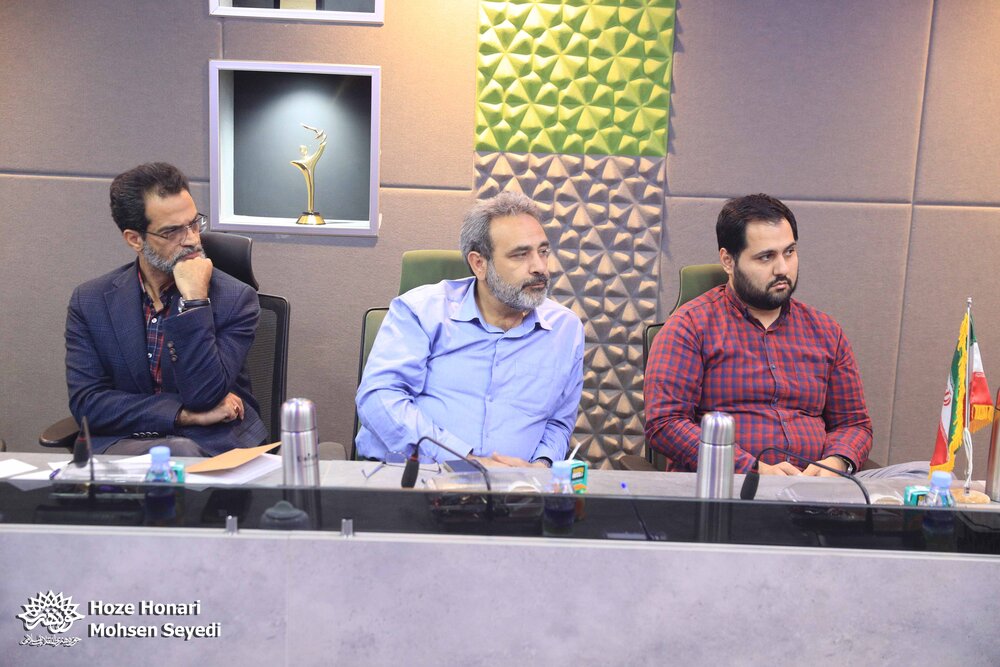 نشست «دشواره‌های همزیستی مستند و داستان» برگزار شد