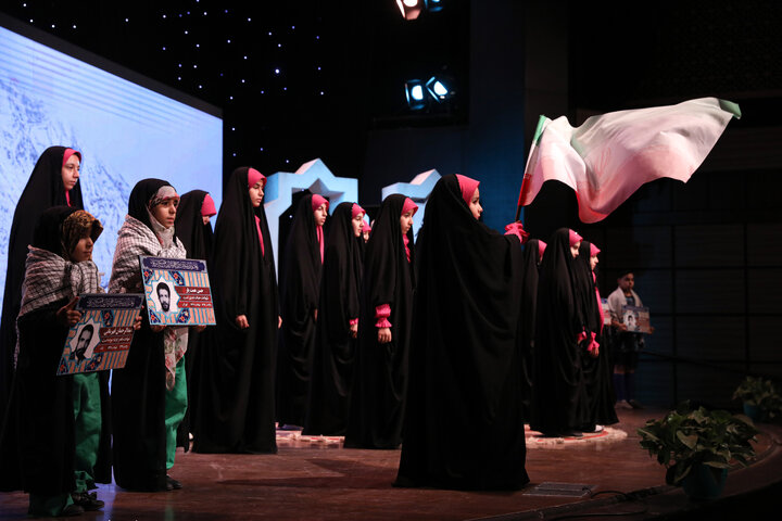 ۳۷۲ اُمین شب‌خاطره