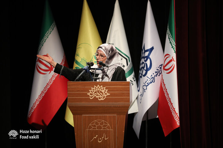 محفل شعر و ادب ماه لبنانی