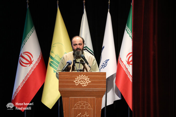 محفل شعر و ادب ماه لبنانی