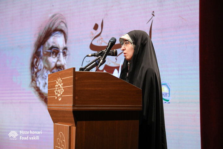 محفل شعر و ادب ماه لبنانی