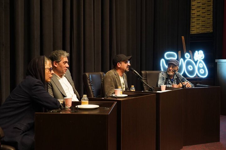 حاجیان: «مدیا» بچه‌ها را سِحر کرده است / از بچه‌های نسل جدید عقب مانده‌ایم