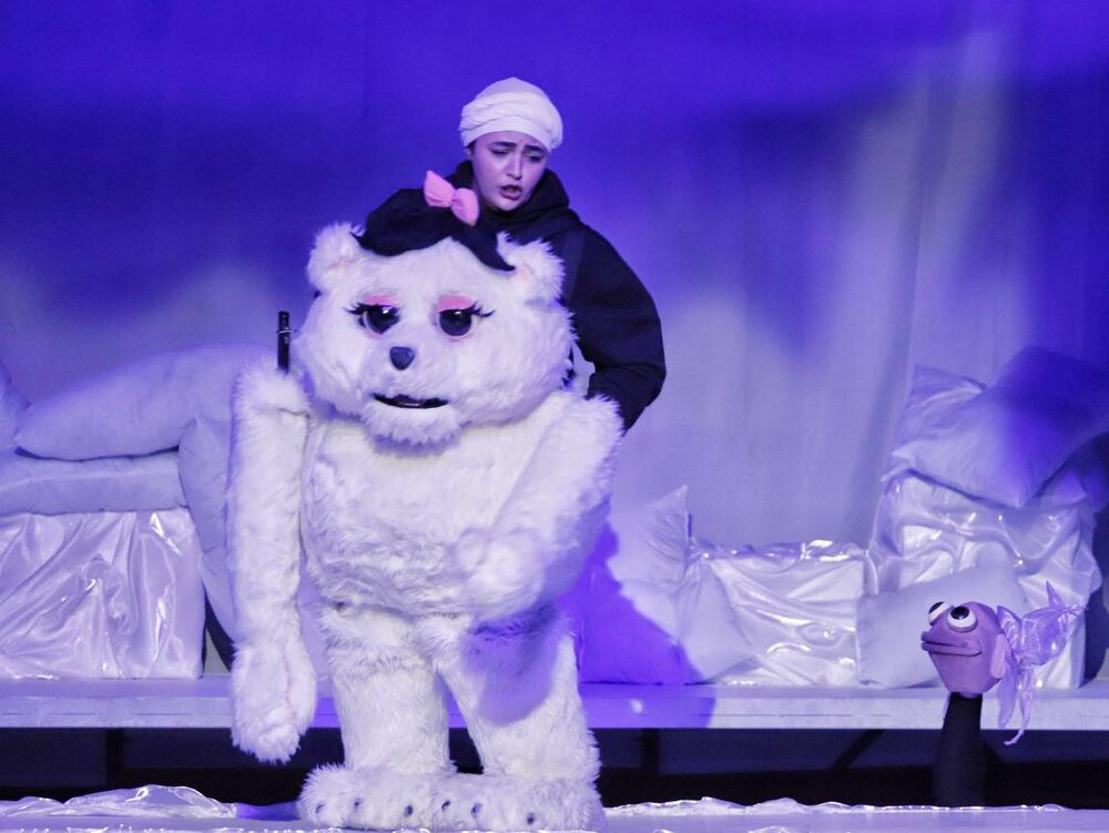 📷 نمایش «برفک و تخت‌یخی»