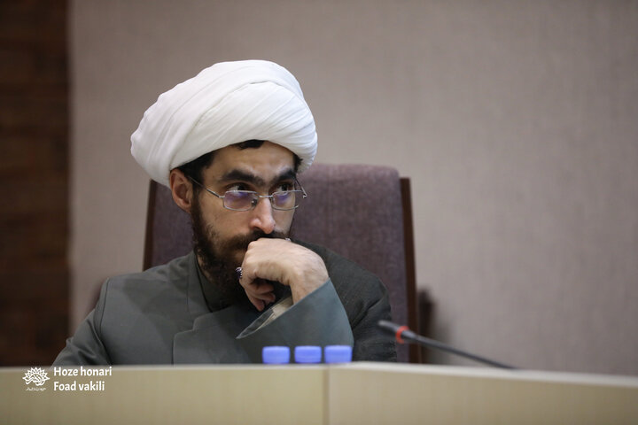 «حکمت و حکایت در زبان فارسی»