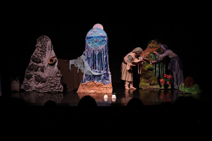 عروسک ها امید را به دل کویر بردند