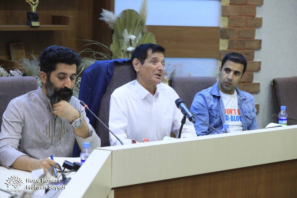 حافظ، به واژه «رندی» معنای مثبت بخشید