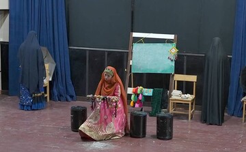 «لباس عزایی برای خانم معلم» به جشنواره تئاتر بچه‌های مسجد راه یافت