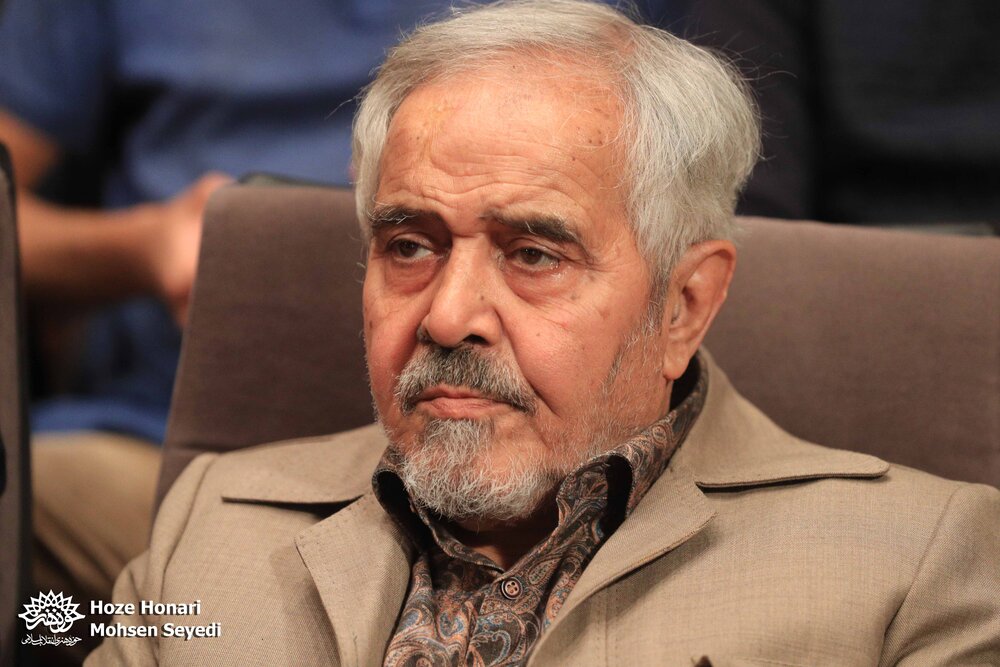 کتاب شعر آیینی «من از کودکی…» رونمایی شد