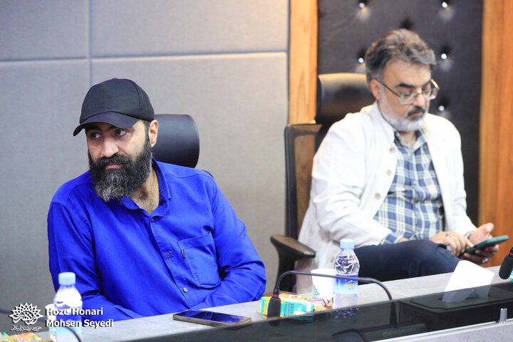 نشست نقد و بررسی رمان «آنجا»