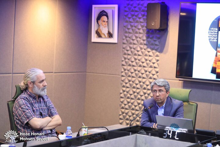 نشست نقد و بررسی رمان «آنجا»