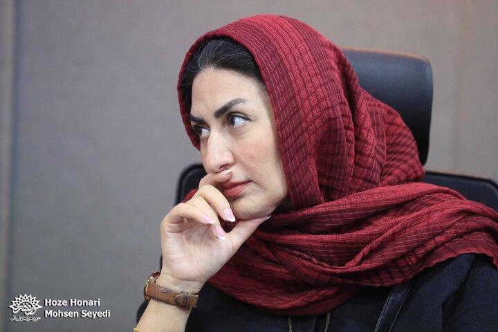 نشست نقد و بررسی رمان «آنجا»