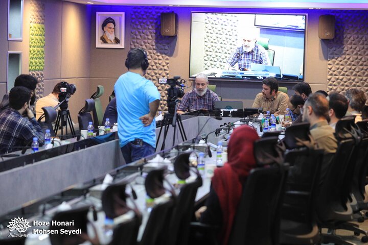 نشست نقد و بررسی رمان «آنجا»