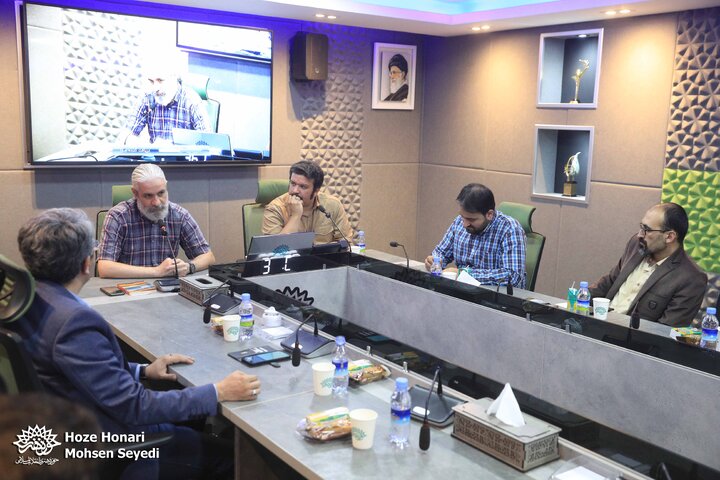 نشست نقد و بررسی رمان «آنجا»