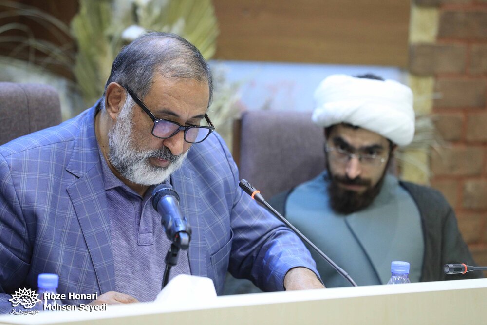 «خلیفه» و «ملفوظات» در ادبیات صوفیانه به چه معناست؟