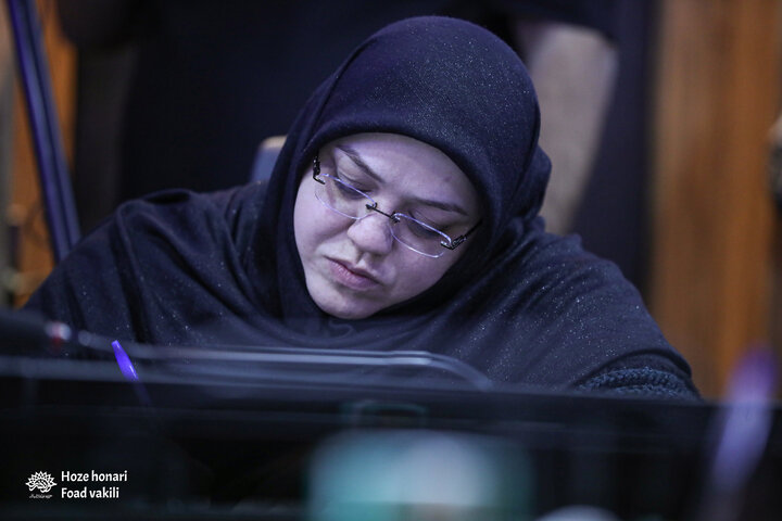 جلسه نقد کتاب «آن سوی دیوار»