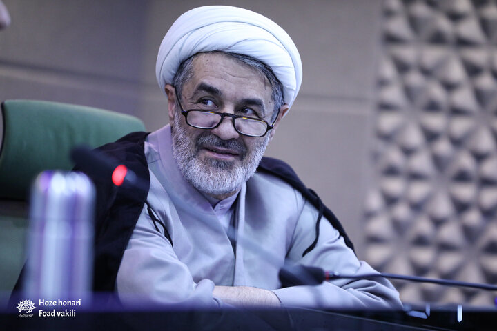 جلسه نقد کتاب «آن سوی دیوار»