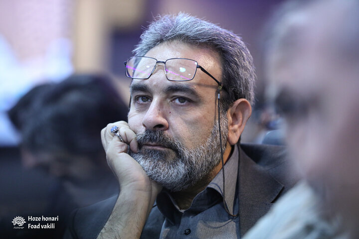 جلسه نقد کتاب «آن سوی دیوار»