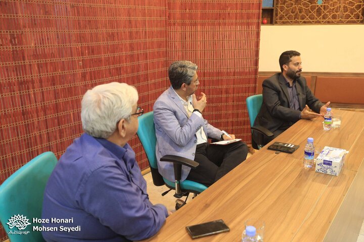 نشست «ایده ایران چیست؟» با عنوان «آمونیل؛ طرحی برای توسعه و منطقه‌گرایی در غرب آسیا»