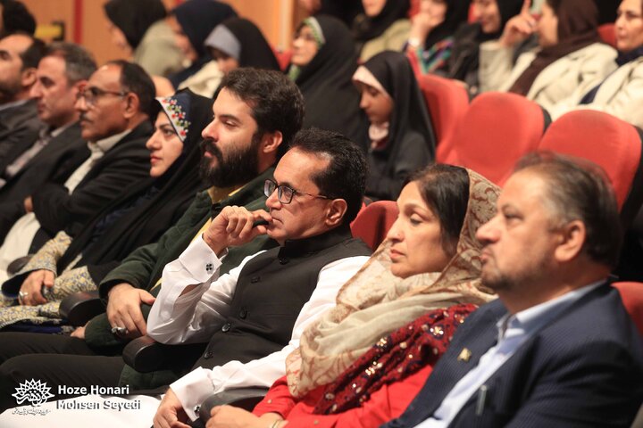 عصر شعر یادبود علامه اقبال لاهوری