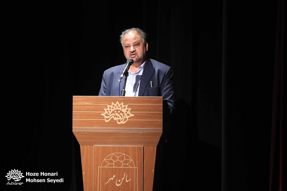 یادبود اقبال لاهوری، نشانه عشق و علاقه متقابل میان دو ملت است