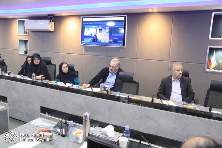 نشست پژوهشی