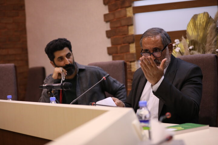 حکمت و حکایت