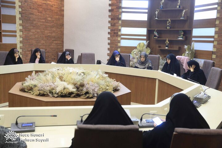 حلقه ادبی طوبی