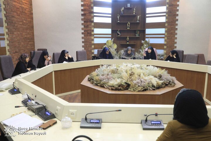 حلقه ادبی طوبی