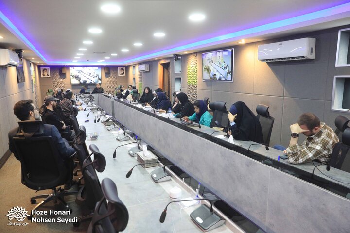 نشست ادبی «دوشنبه‌ها، به وقت کتاب»