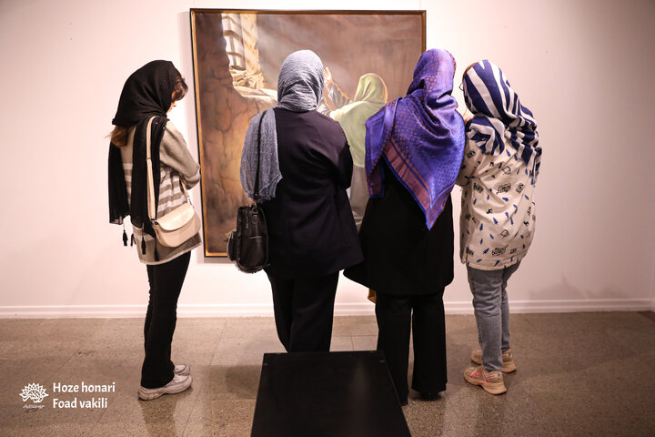 سپیدتر از یاس