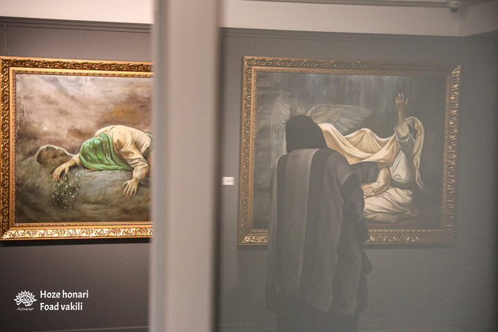 سپیدتر از یاس