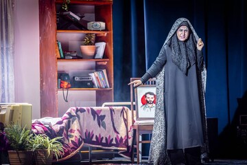 «قهرمان» با مضمون سه کتاب تقریظ شده توسط رهبر انقلاب، اجرا شد