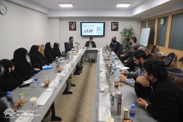 📷 نشست دشواره‌های همزیستی مستند و داستان‌