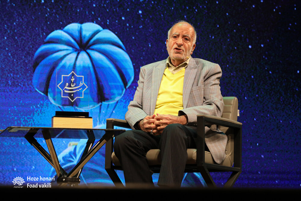 از فریاد «یاحسین» زندانیان حزب توده تا همبستگی ارتش با مردم