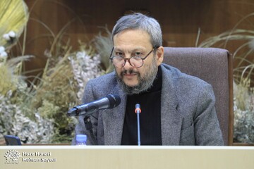 هنر، نوحه انسان در فراغ بهشت است