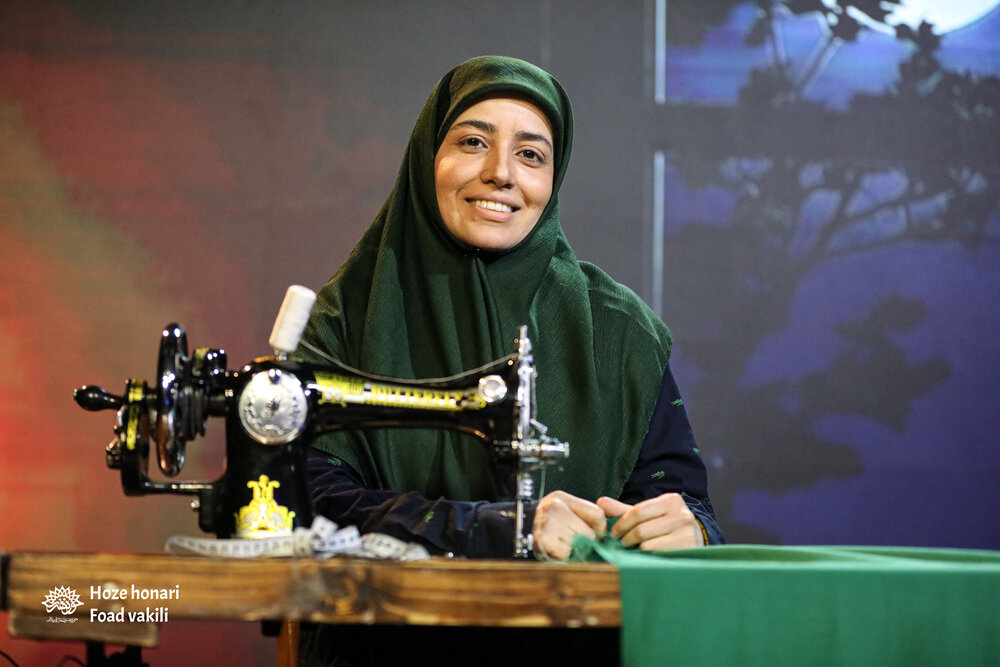 مجموعه تله تئاترهای «قهرمان بانو» از شبکه سه پخش میشود