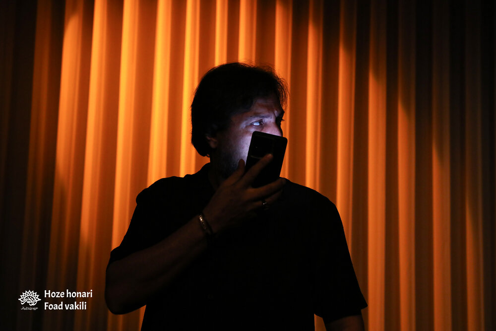 📷 نمایش «نقطه، پایان»