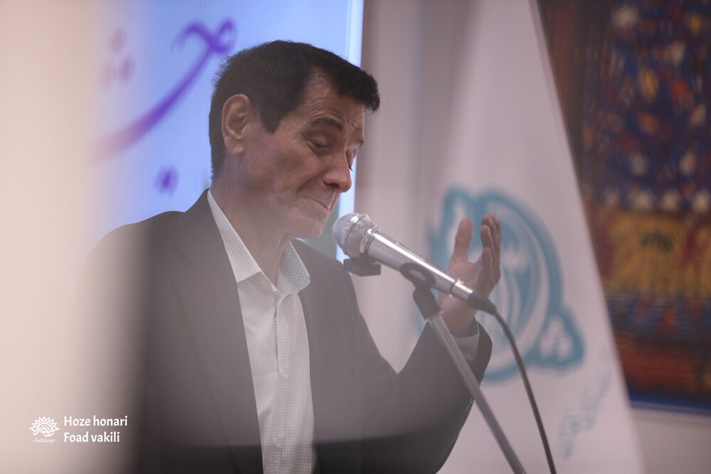 بخش مهمی از تاریخ، فرهنگ و ادبیات هند به زبان فارسی گره خورده است