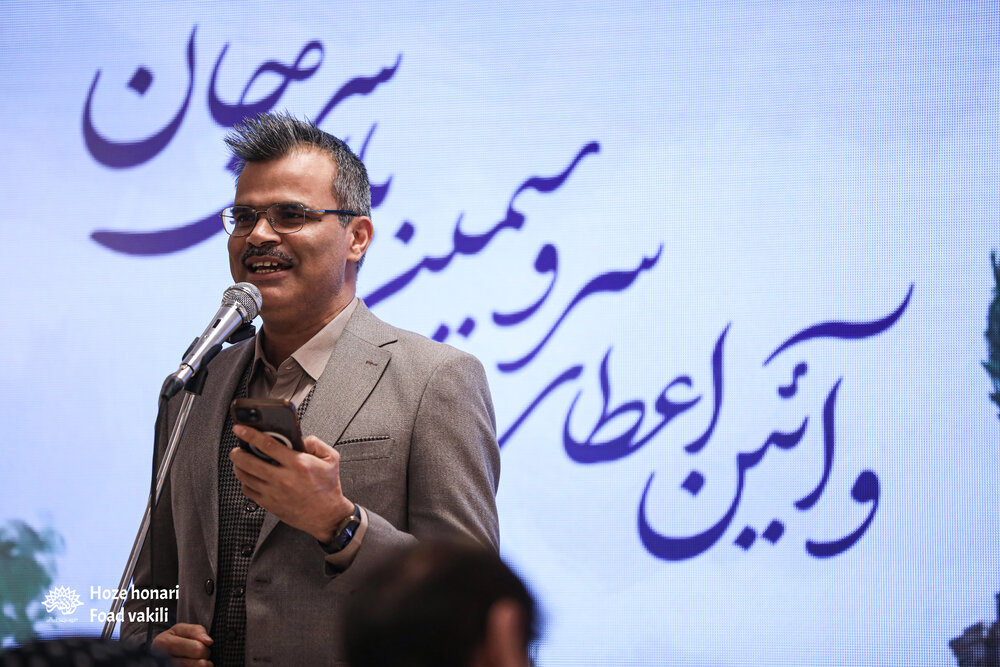 بخش مهمی از تاریخ، فرهنگ و ادبیات هند به زبان فارسی گره خورده است