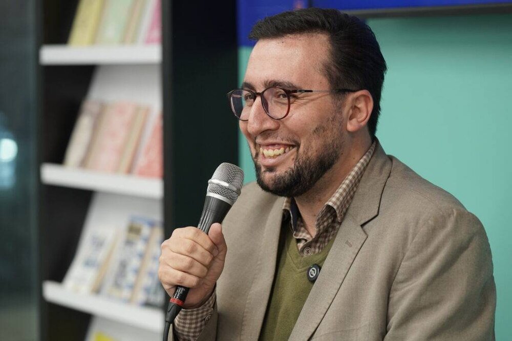 سفرنامه می‌تواند باعث لذت از روایت‌ها، شخصیت‌ها و توصیفات انسانی شود