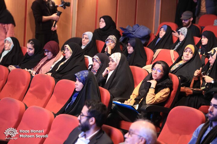 نخستین نشست «نوجوان ایرانی»