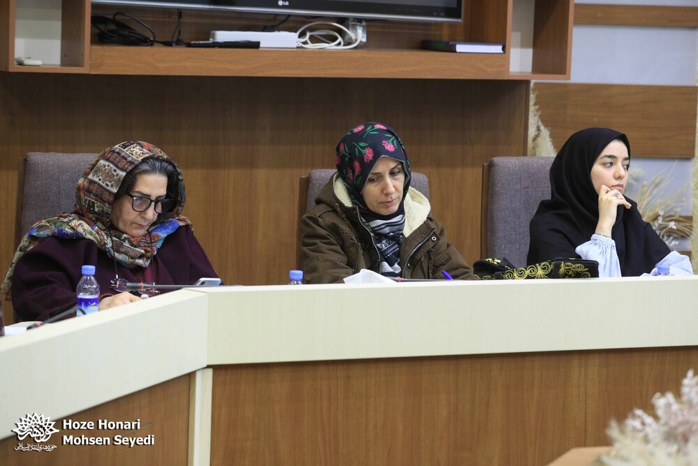 هرگز نمیرد آن که دلش زنده شد به عشق