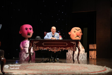 طنز با فال حافظ در شب یلدا