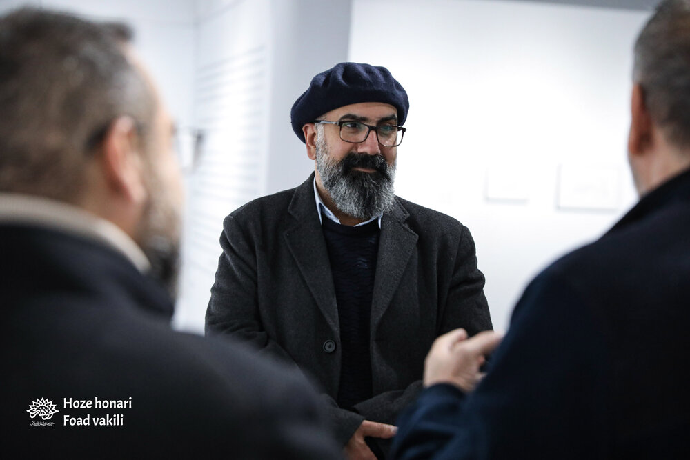 بازدید رئیس حوزه هنری از کارتون‌های محمدحسین نیرومند