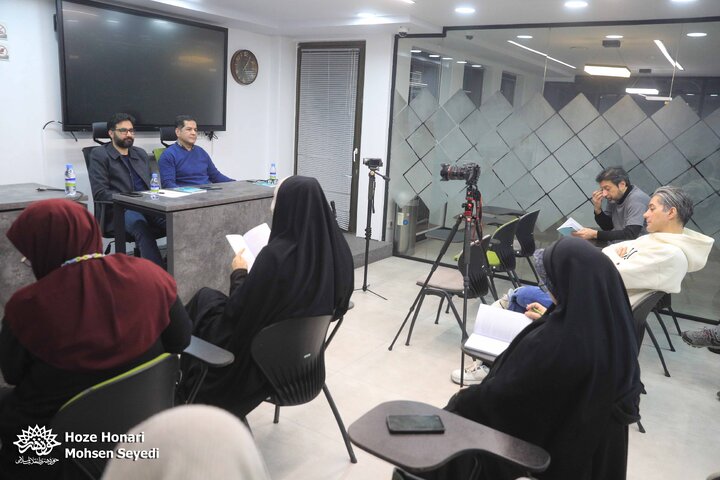 دوشنبه ها به وقت کتاب