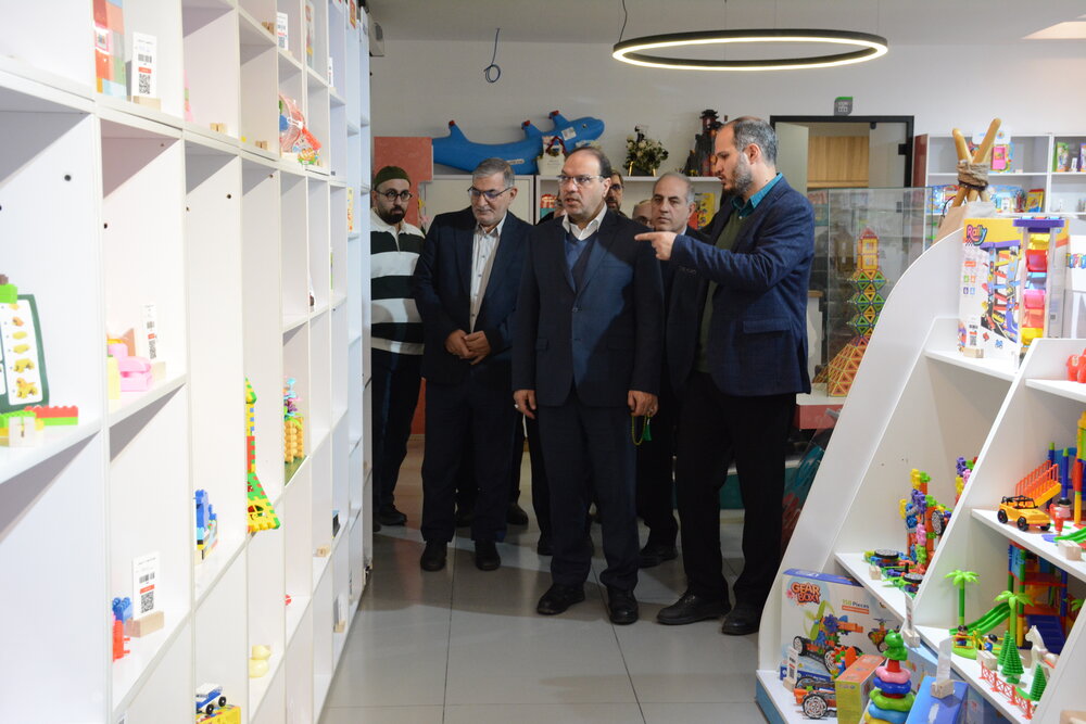 بازدید معاون علمی، فرهنگی و اجتماعی سازمان برنامه و بودجه از مجموعه «کارستان بهارستان»