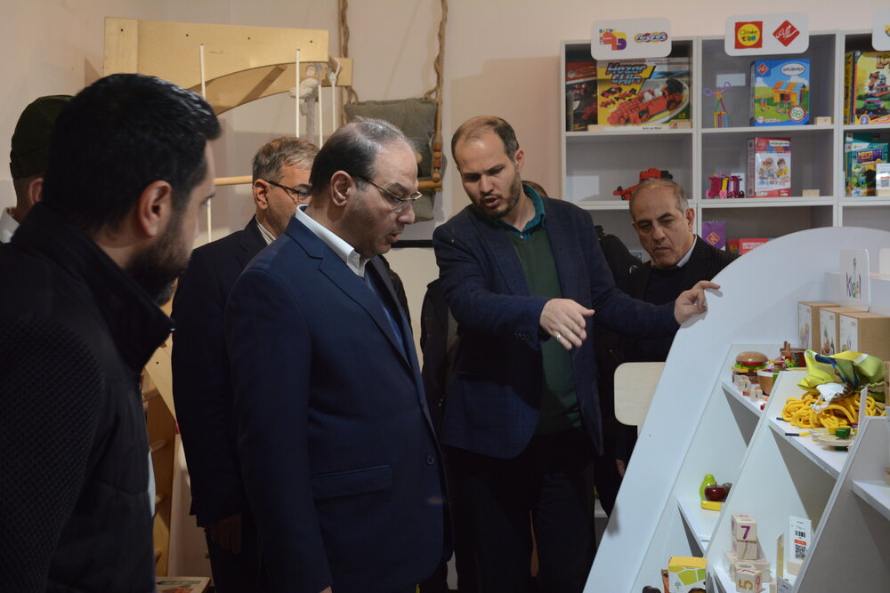 بازدید معاون علمی، فرهنگی و اجتماعی سازمان برنامه و بودجه از مجموعه «کارستان بهارستان»